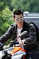 taylor lautner motorcycle 03