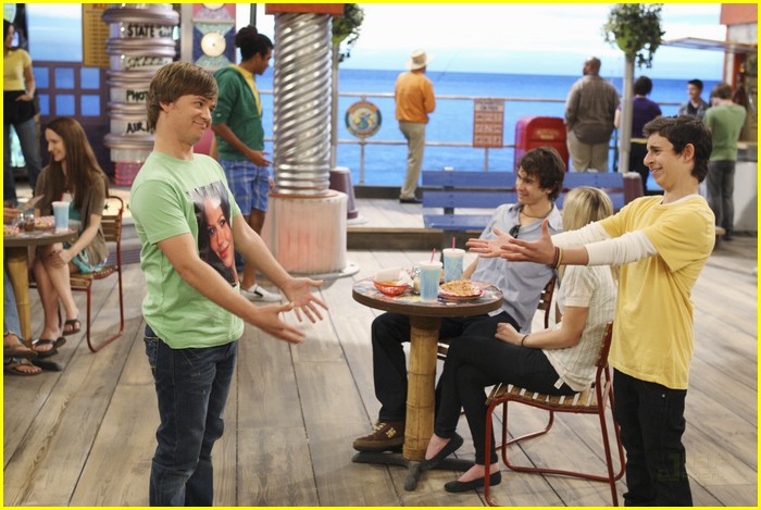 emily osment cody linley end jake 29