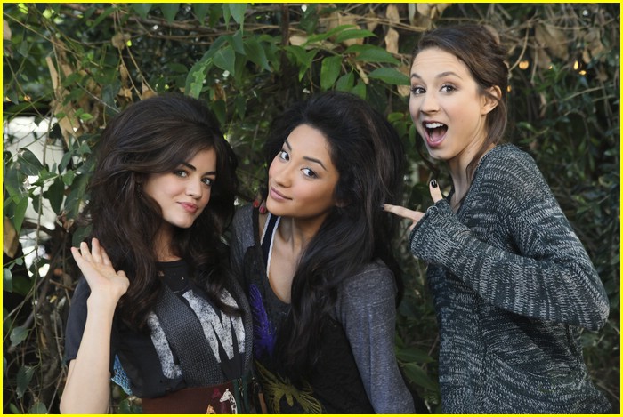 lucy hale shay mitchell blowouts 02