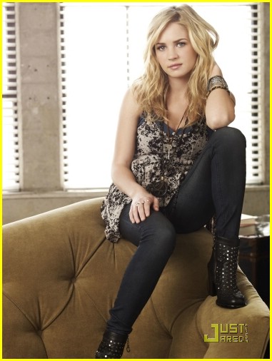 brittany robertson lux promos 05