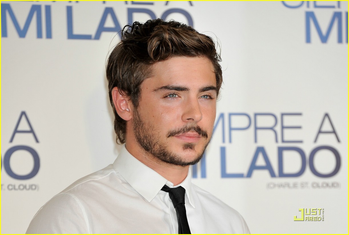 Zac Efron: Mustache in Madrid | Photo 385479 - Photo Gallery | Just ...