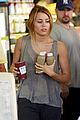 miley cyrus whole foods 11