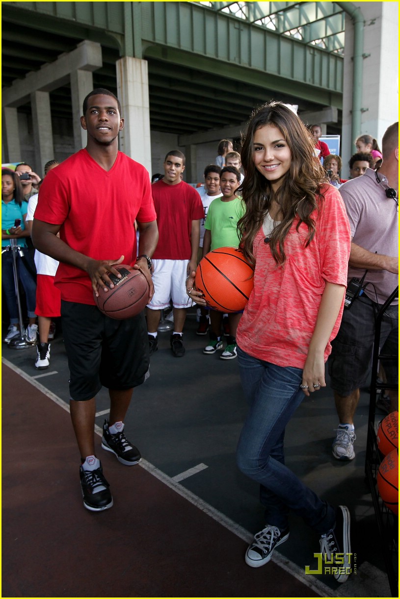 victoria justice chris paul bball 10