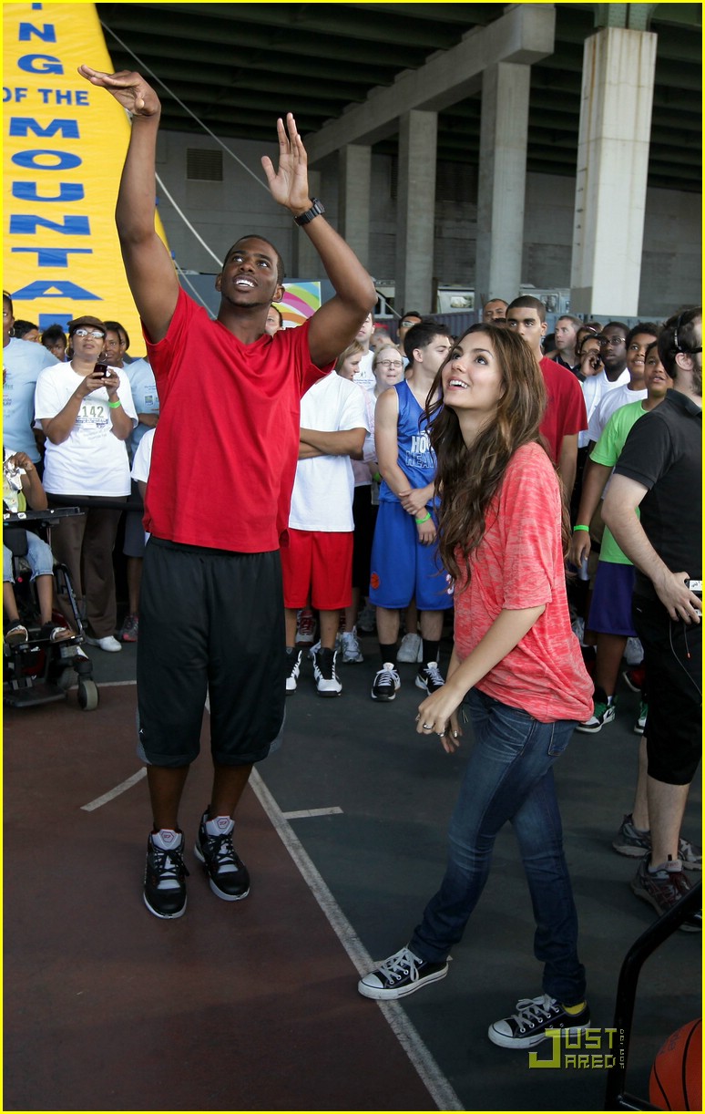 victoria justice chris paul bball 11