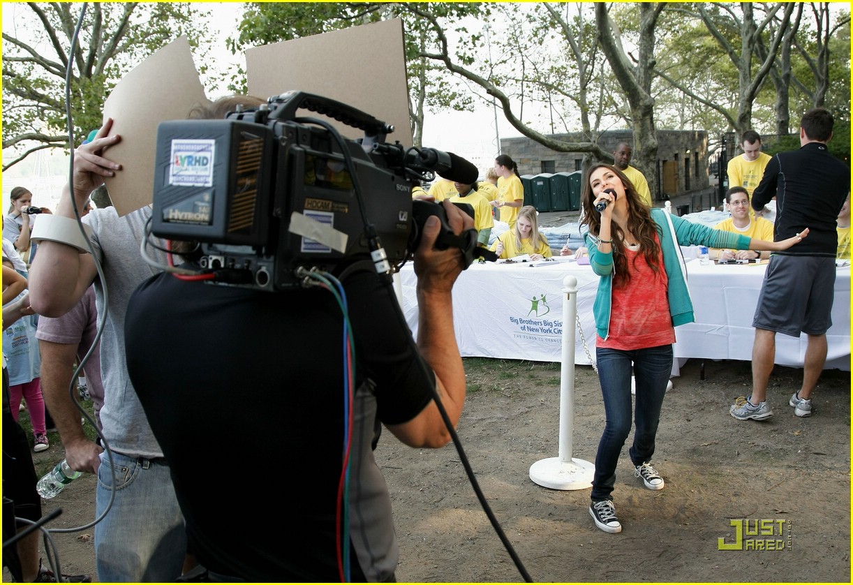 victoria justice chris paul bball 13