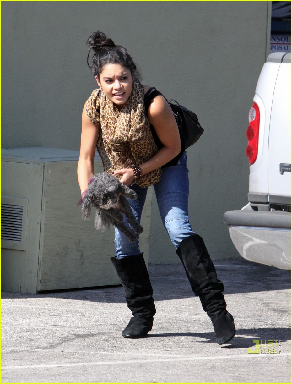 vanessa hudgens brittany snow mid day date 03