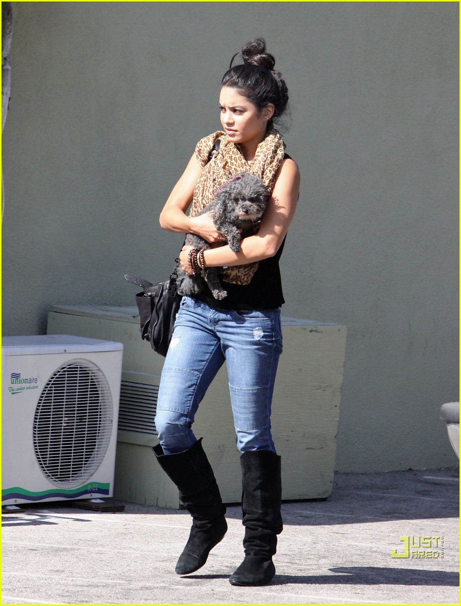 vanessa hudgens brittany snow mid day date 06