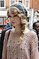 taylor swift pink sweater 05