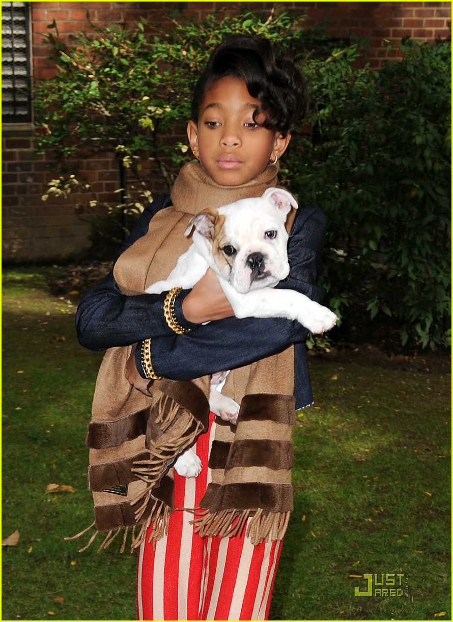 willow smith red streak nyc 14