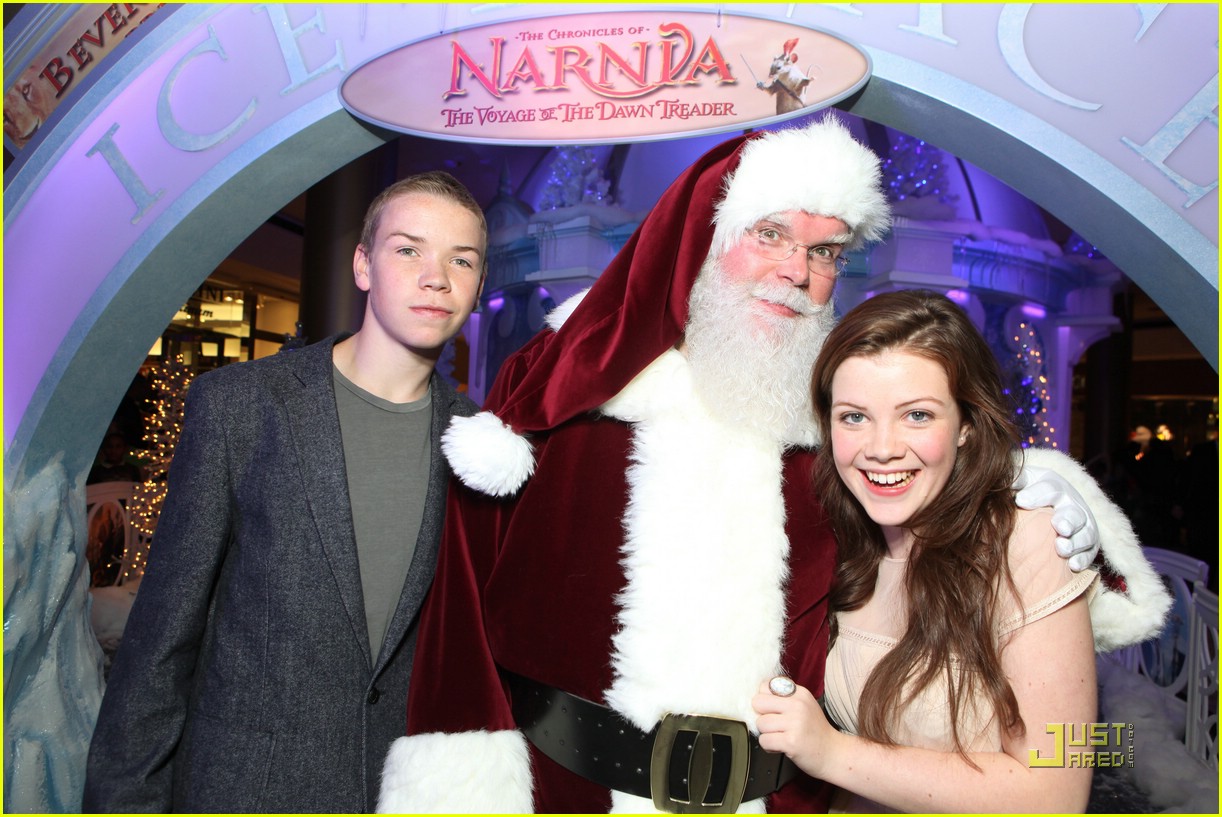 georgie henley will poulter lighting ice palace 04
