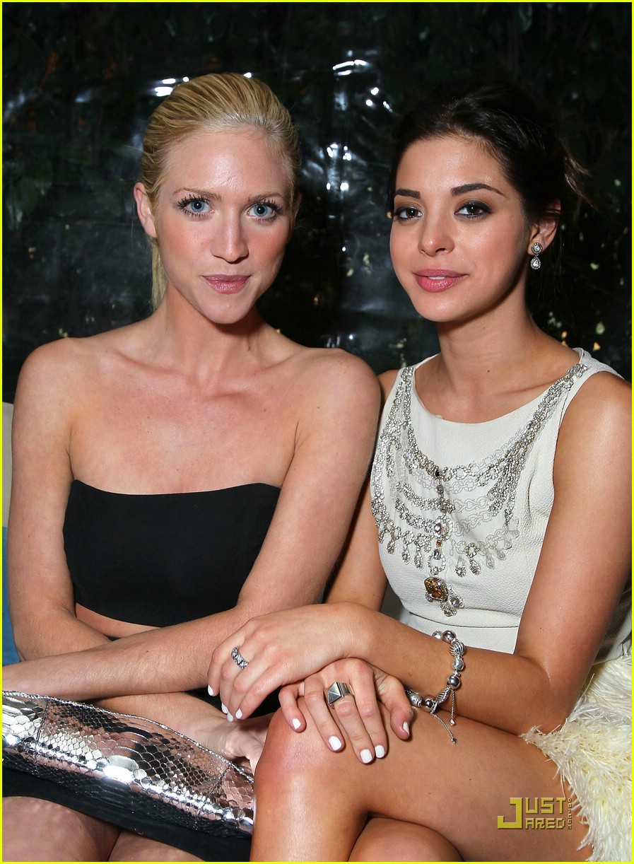 brittany snow golden globe party 02