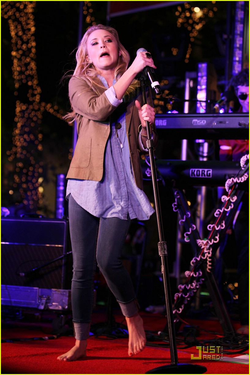 emily osment red kettle 32