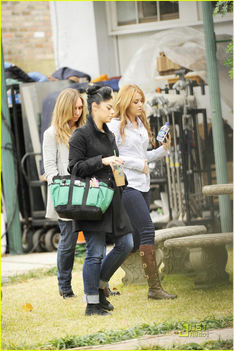 miley cyrus undercover set 02