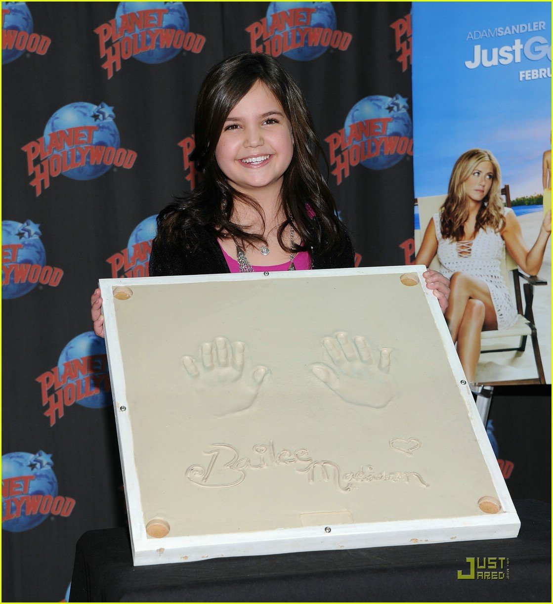 bailee madison planet hollywood 11