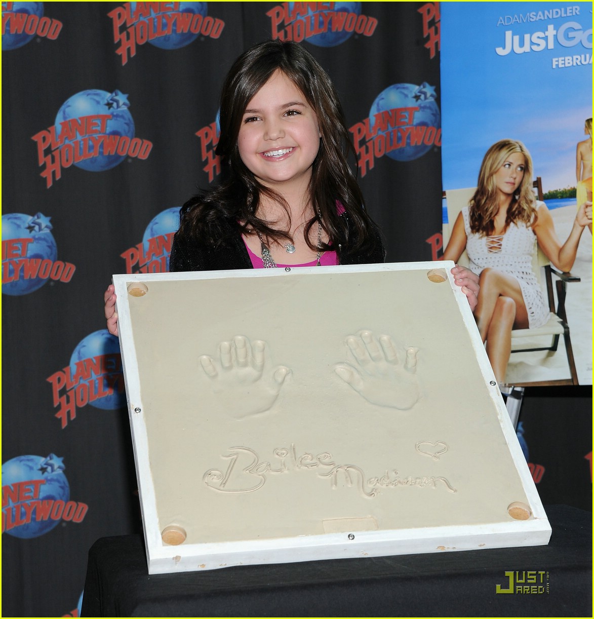 bailee madison planet hollywood 17