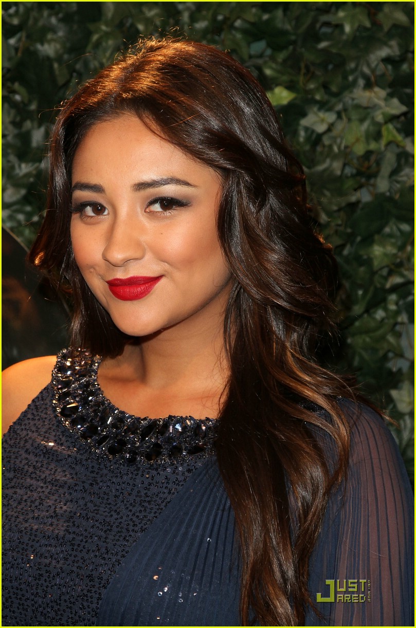shay mitchell qvc party 15