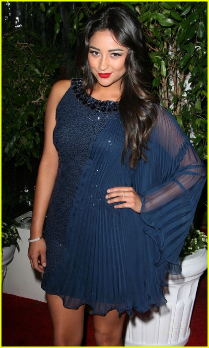 shay mitchell qvc party 21