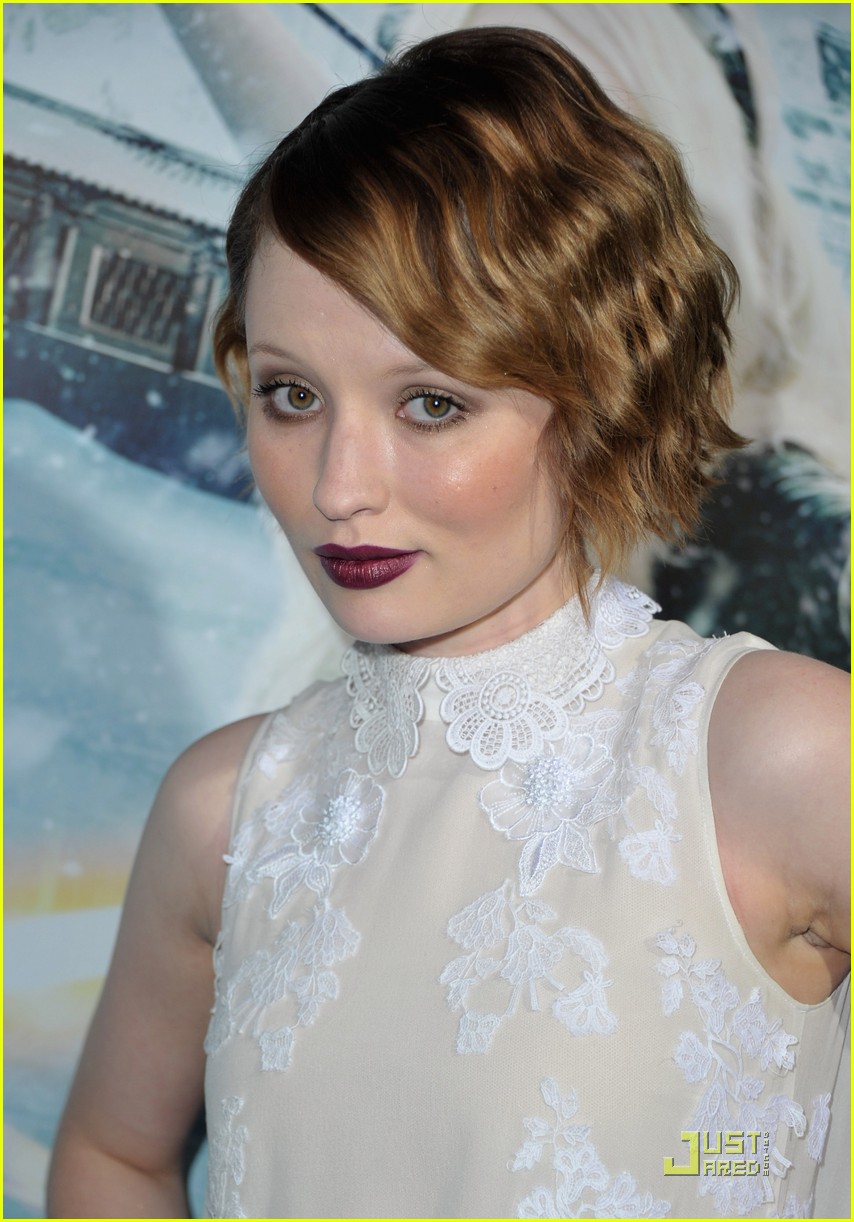 emily browning sucker punch premiere 02