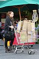 miley cyrus whole foods 07