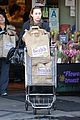 miley cyrus whole foods 09