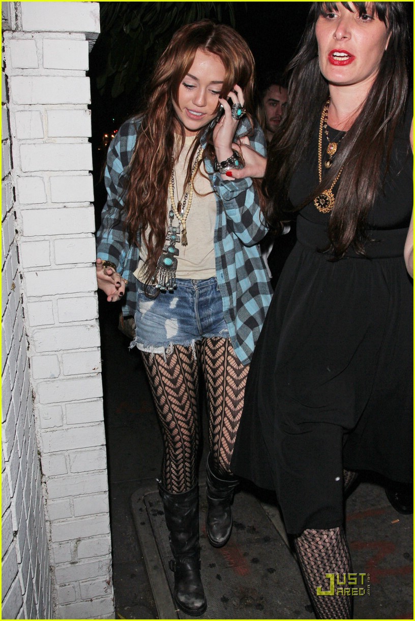 miley cyrus chateau marmont 03