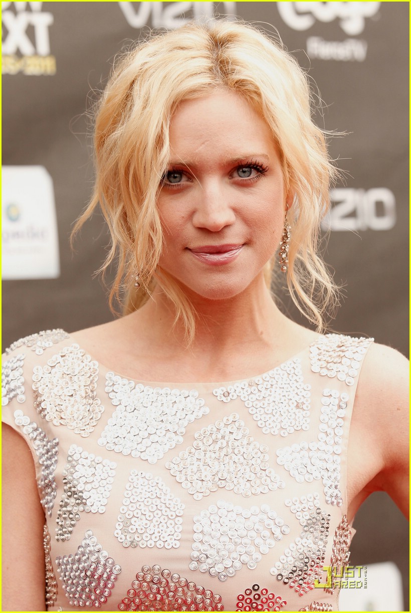 brittany snow new now next 07