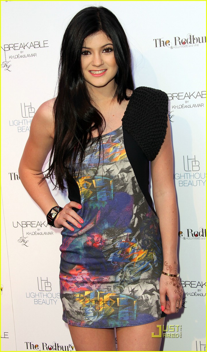 kendall kylie jenner unbreakable 05