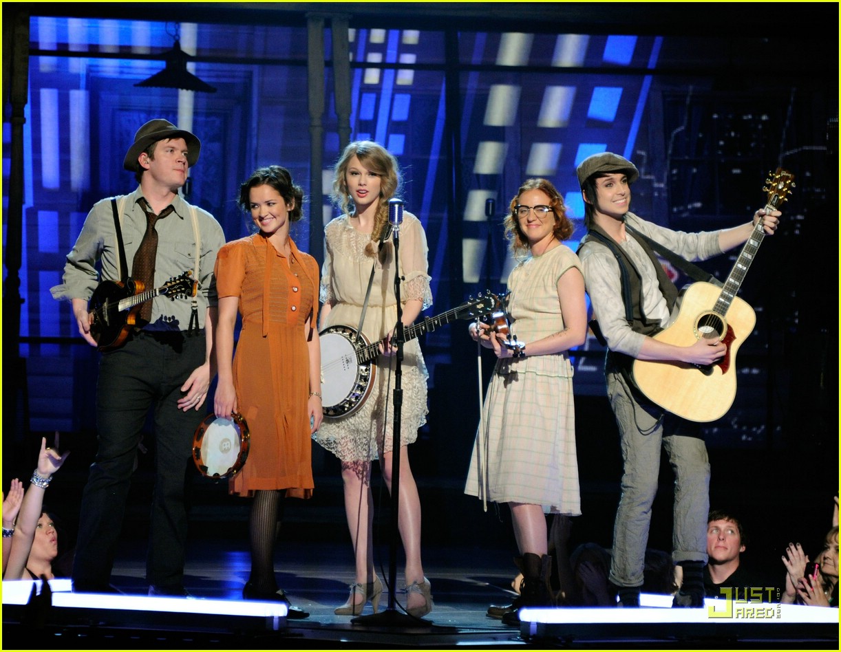taylor swift entertainer year acm 09