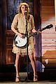 taylor swift entertainer year acm 13