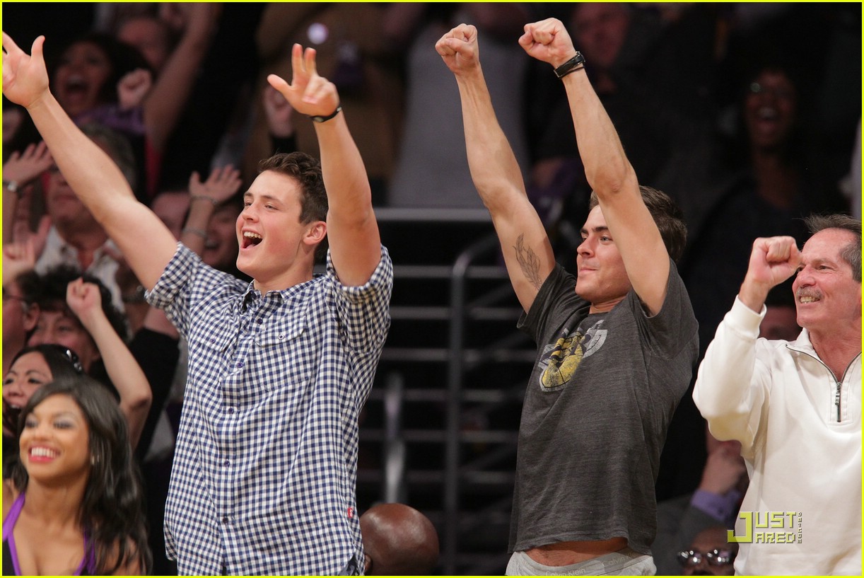 zac efron dylan lakers 02