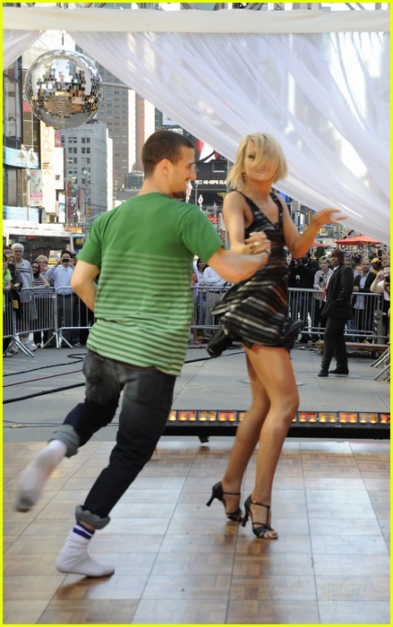 chelsea kane dwts nyc 12