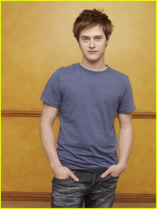 lucas grabeel switched birth 02