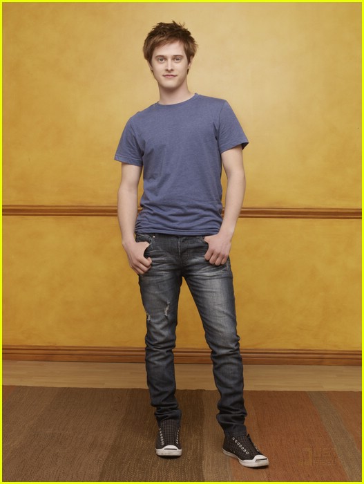 lucas grabeel switched birth 05