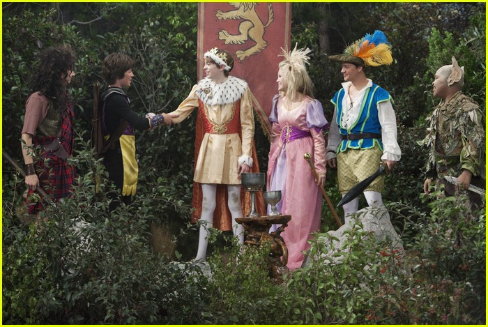 jason earles feather hat 16