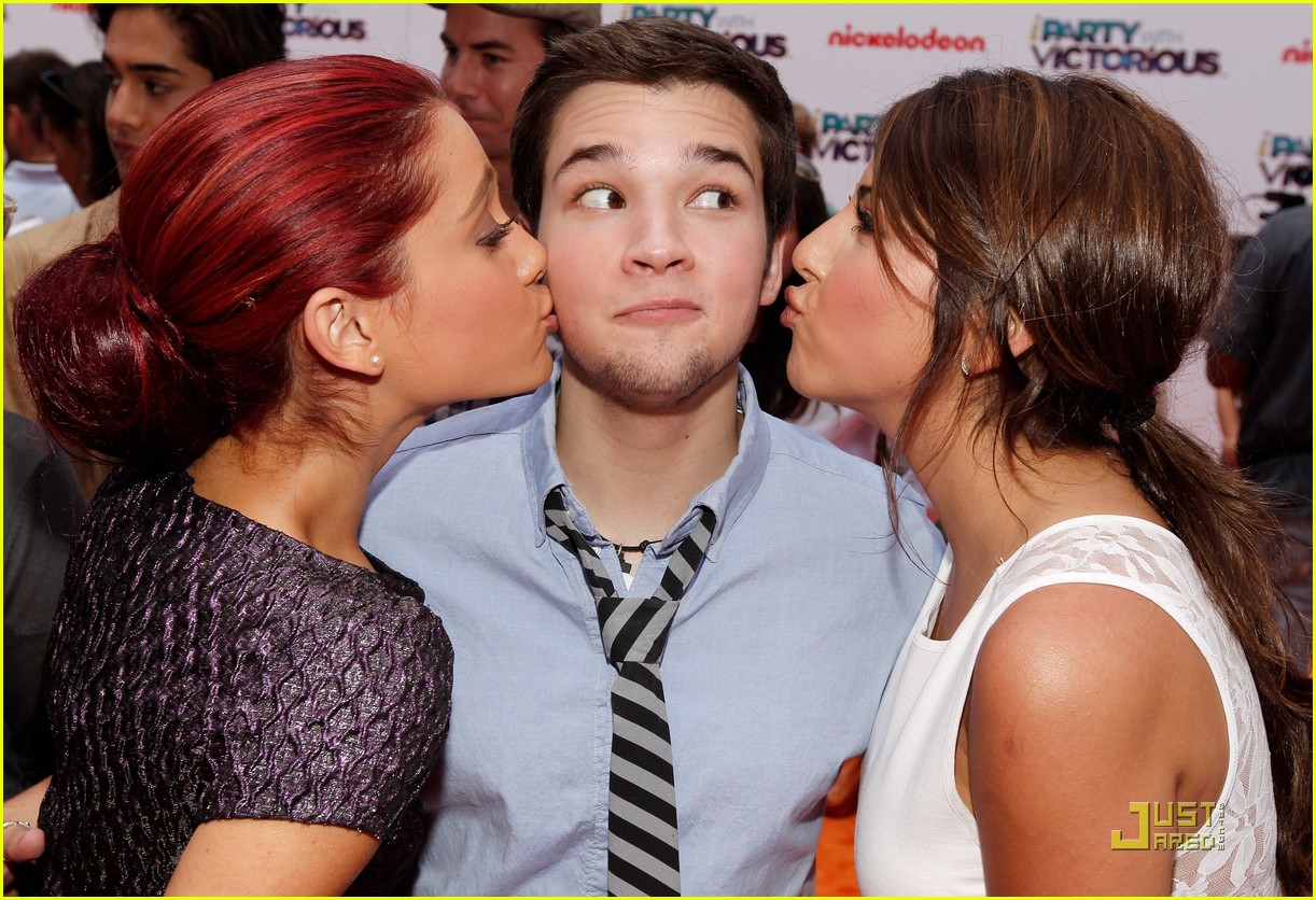 nathan kress iparty victorious 01