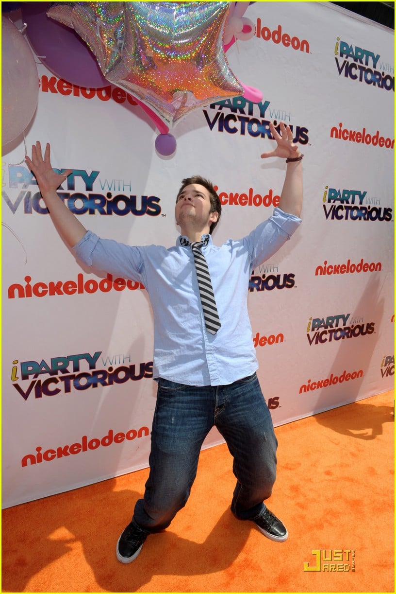 nathan kress iparty victorious 10