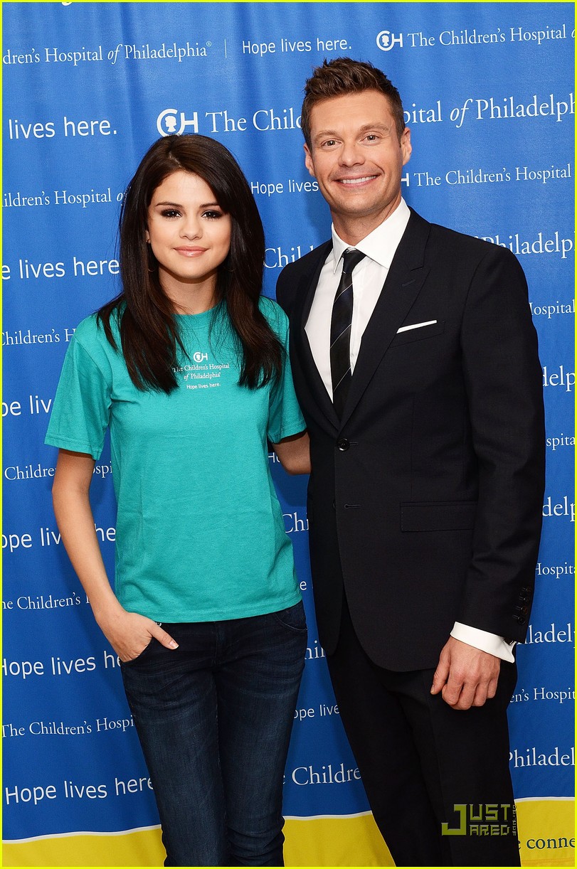 selena gomez launches the voice at childrens hospital 01