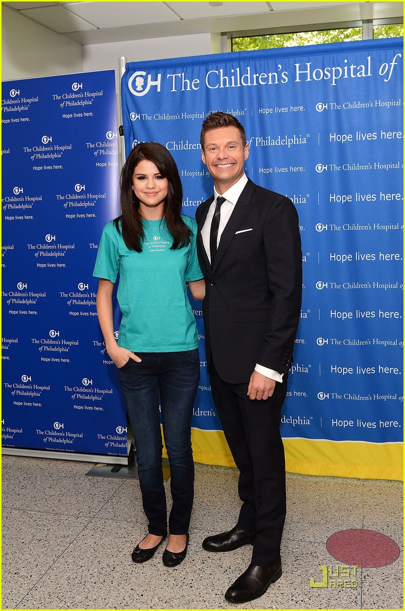 selena gomez launches the voice at childrens hospital 03