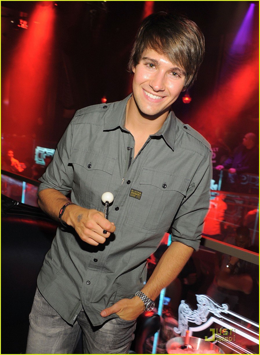 Full Sized Photo of <b>james</b> <b>maslow</b> vegas 21 bday 01 <b>James</b> <b>Maslow</b>: 21st Birthd...