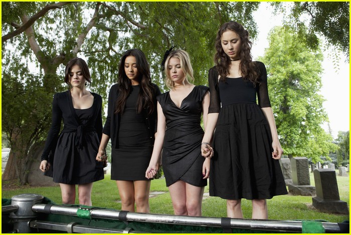 pretty liars funeral two 08