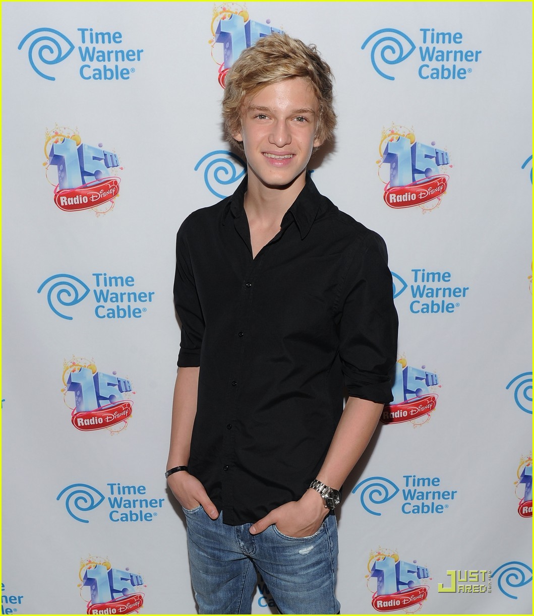 cody simpson rd 15 party 01
