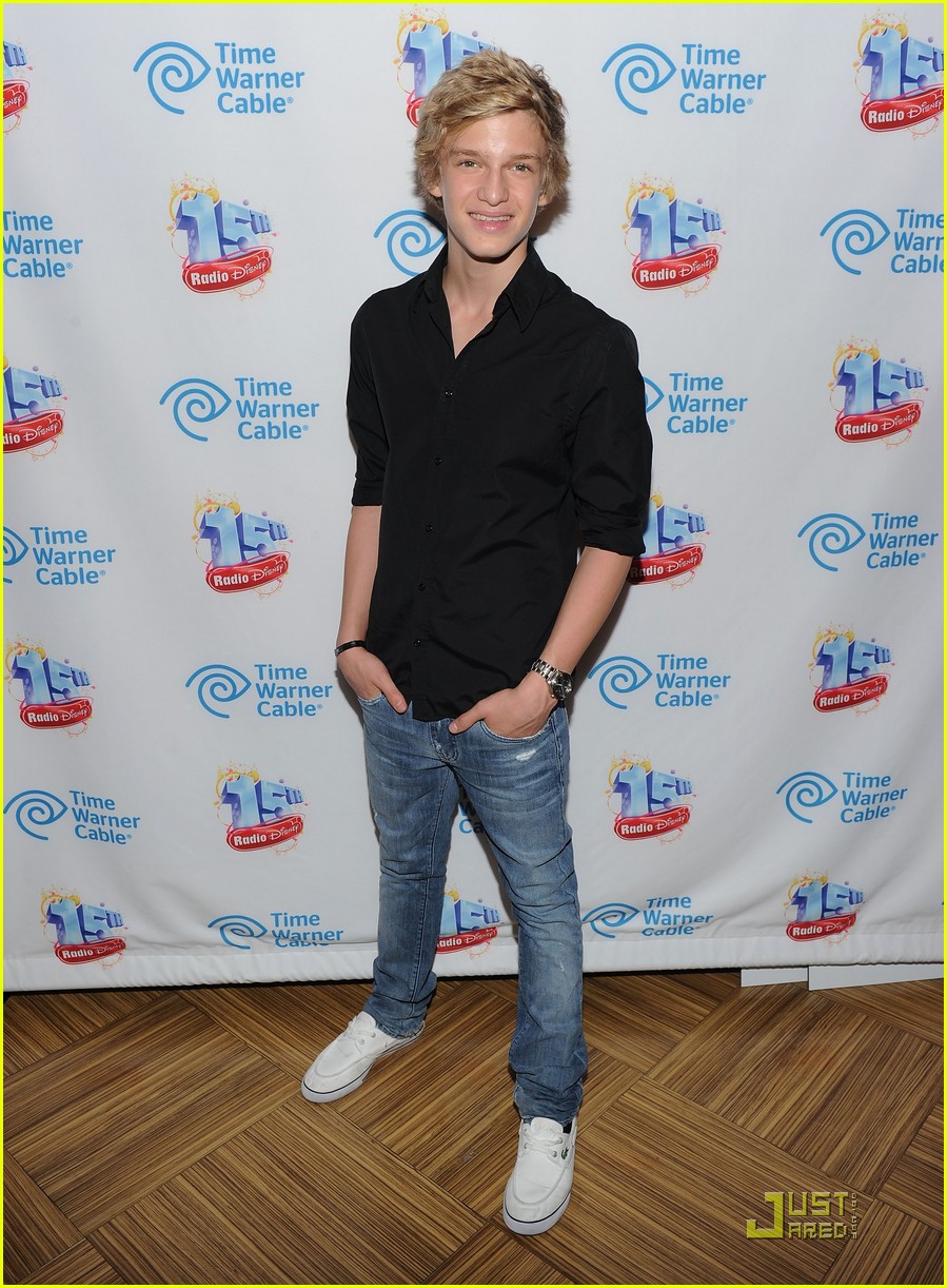 cody simpson rd 15 party 06