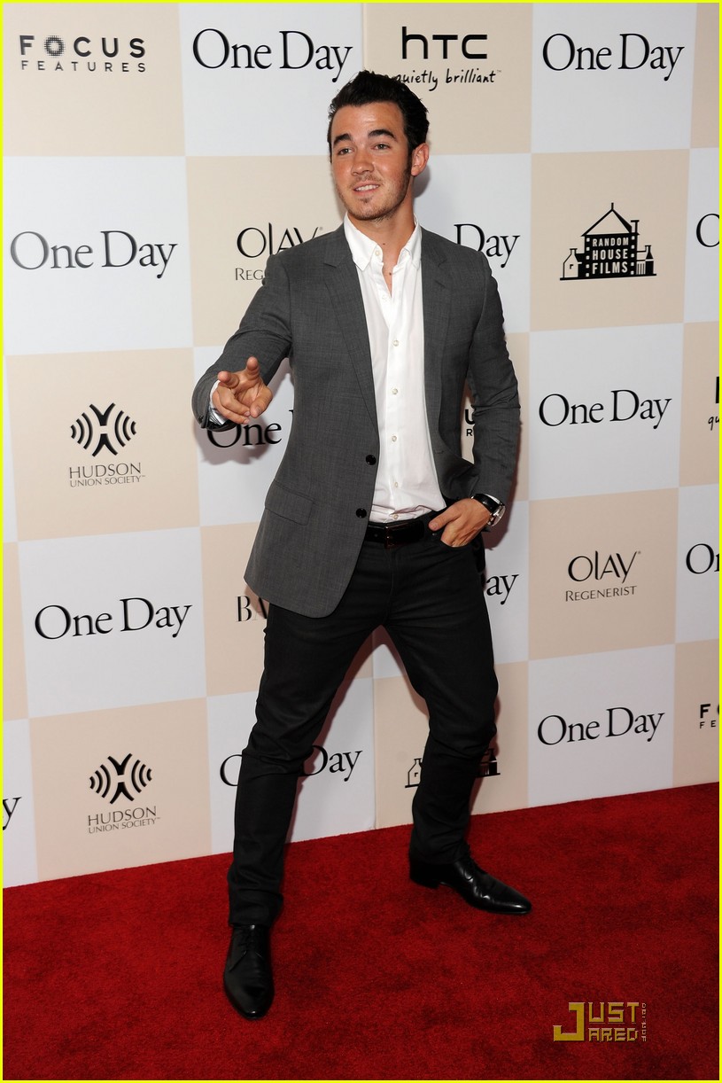 kevin jonas one day 06