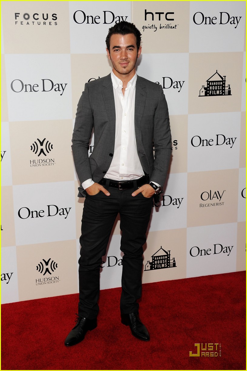 kevin jonas one day 08