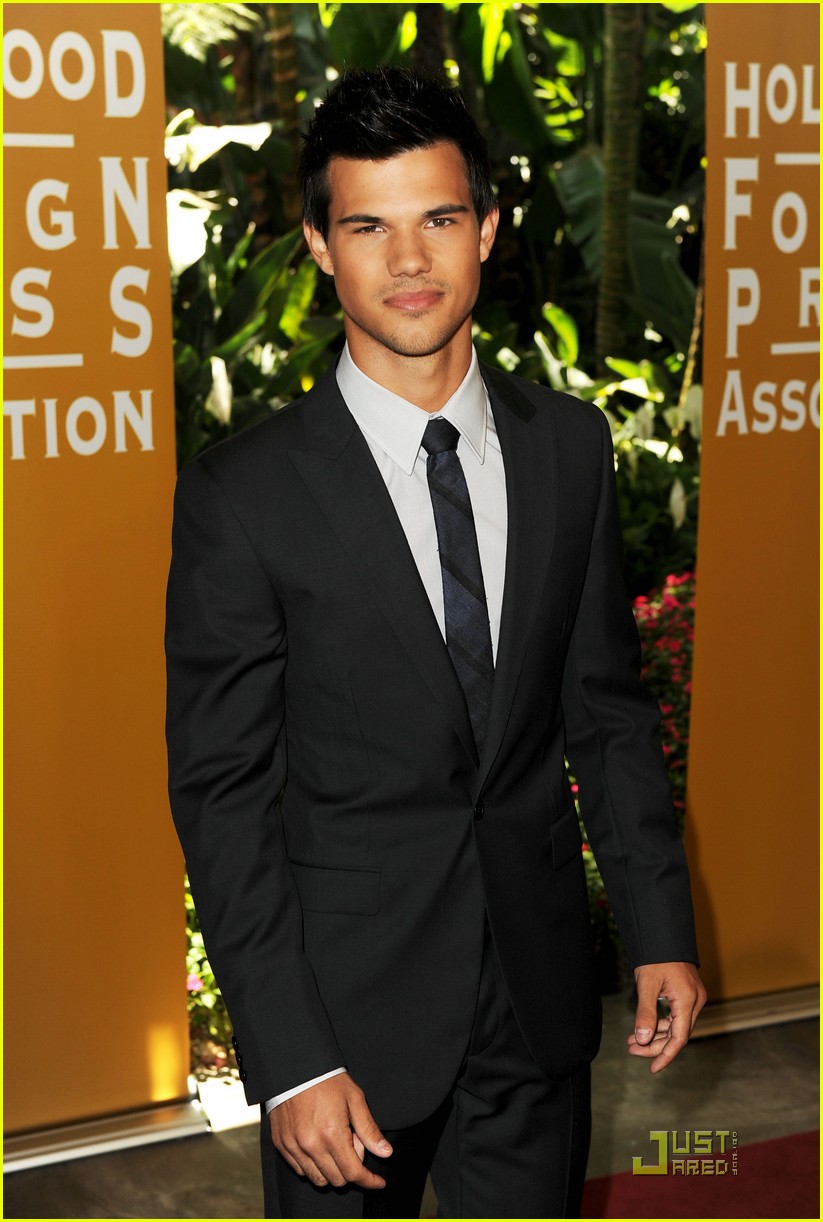 taylor lautner hfpa luncheon 13