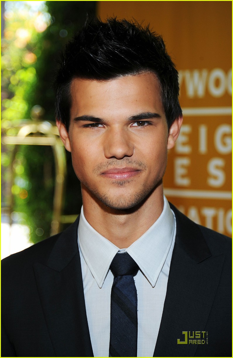 taylor lautner hfpa luncheon 19