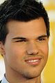 taylor lautner hfpa luncheon 08