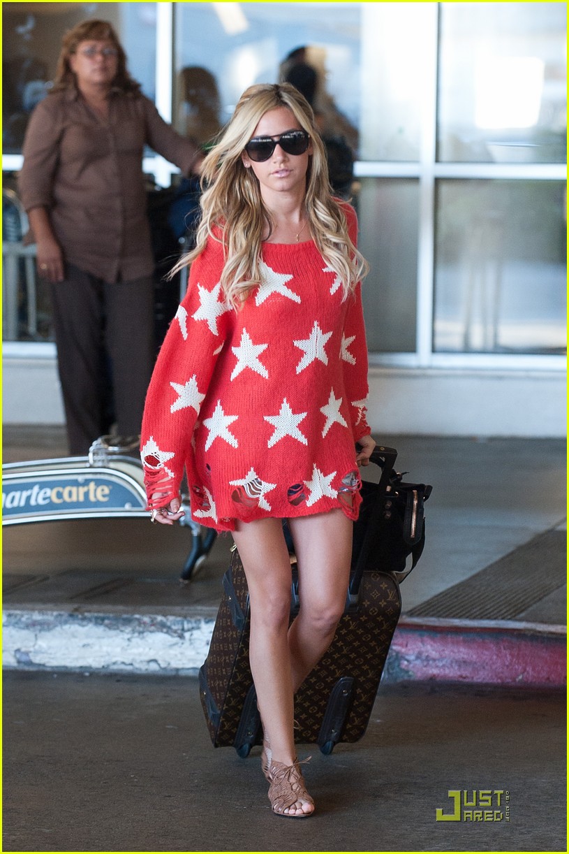 ashley tisdale star sweater 08