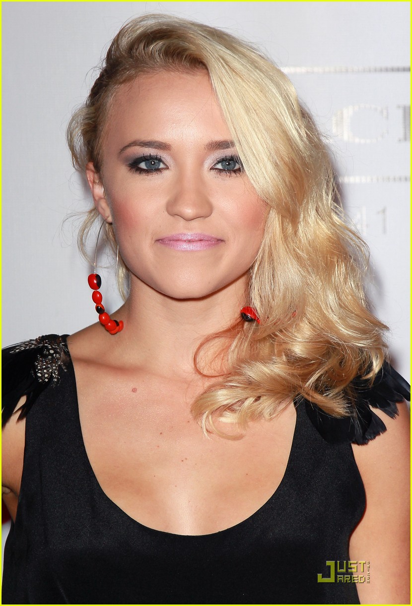 emily osment teen vogue party 09