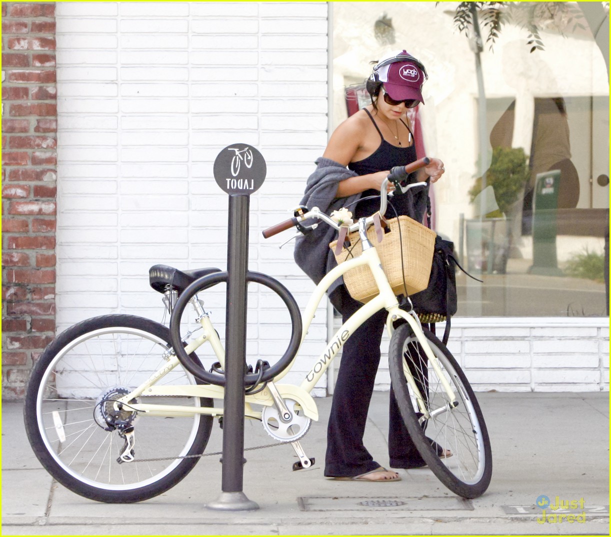 vanessa hudgens cycle workout 04